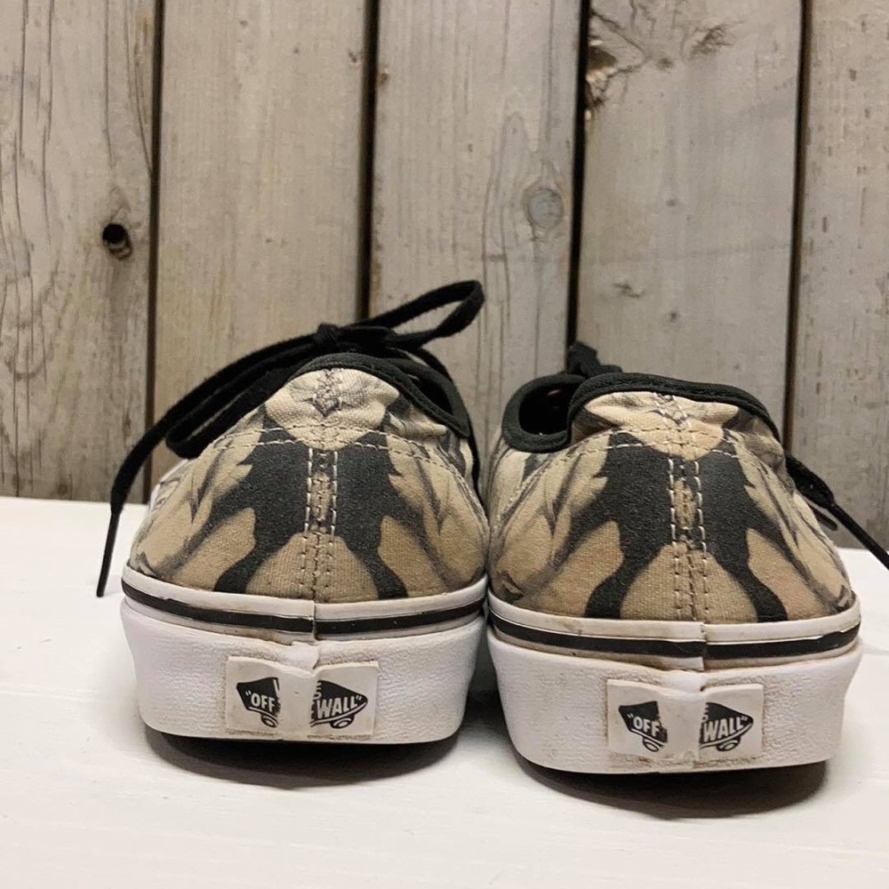 Ladies Vans - Picture 3 of 8